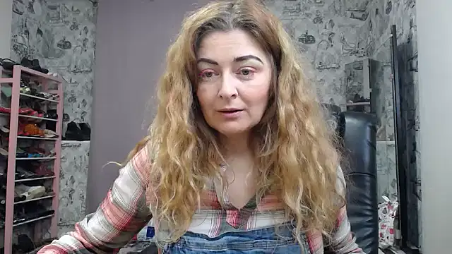 Helen1974 online show from January 2025 05:10:02 PM