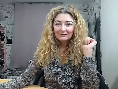 Helen1974 online show from March 2025 04:35:01 PM