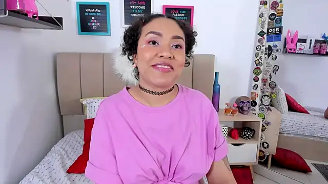 Snapshot of Zoe_Gruber chatting on January 2025 02:22:01 AM Zoe Gruber online show from January 2025 02:22:01 AM