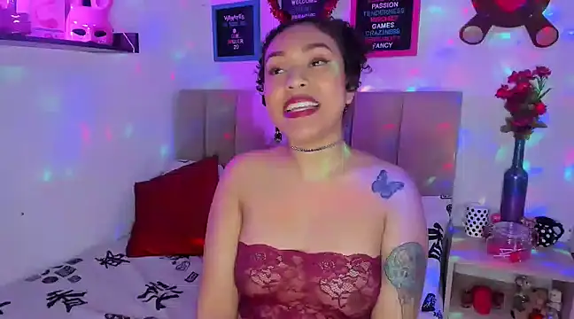 Snapshot of Zoe_Gruber chatting on February 2025 04:37:01 AM Zoe Gruber online show from February 2025 04:37:01 AM