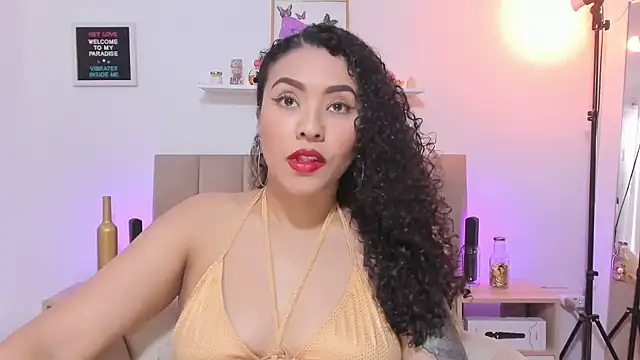 Snapshot of Zoe_Gruber chatting on November 2025 07:36:01 PM Zoe Gruber online show from November 2025 07:36:01 PM