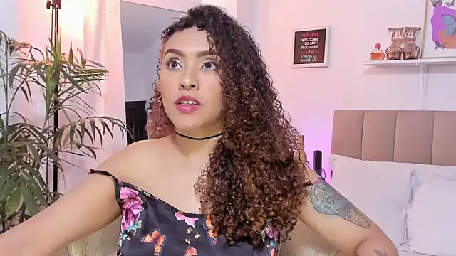 Snapshot of Zoe_Gruber chatting on November 2025 09:24:02 PM Zoe Gruber online show from November 2025 09:24:02 PM