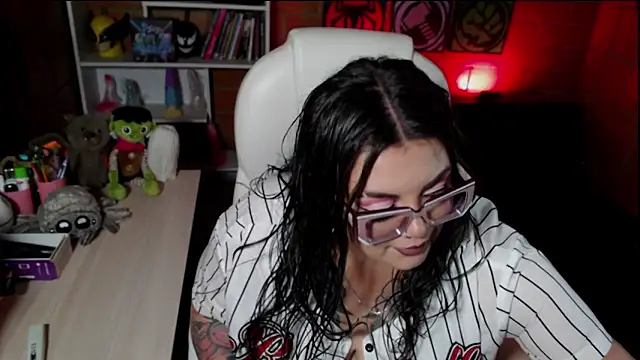 Snapshot of juliette_rd chatting on November 2025 01:39:02 AM juliette rd online show from November 2025 01:39:02 AM