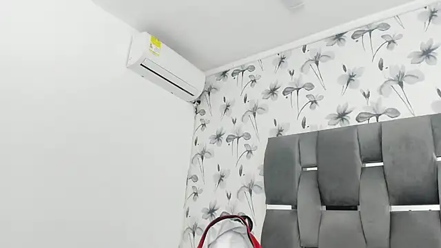 Snapshot of Ehotloveaxxx chatting on September 2025 01:44:02 PM Ehotloveaxxx online show from September 2025 01:44:02 PM