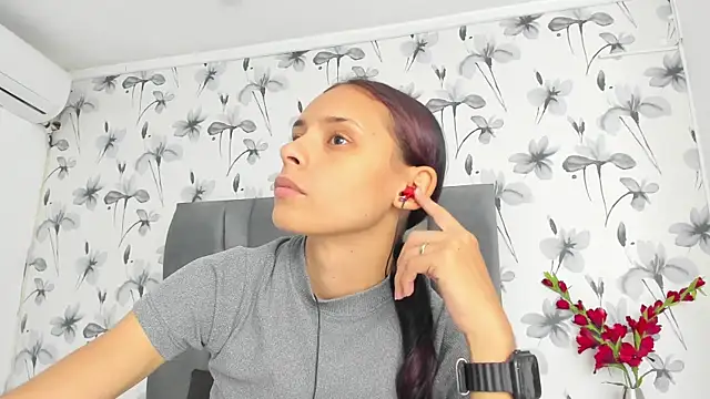 Snapshot of Ehotloveaxxx chatting on October 2025 04:38:01 PM Ehotloveaxxx online show from October 2025 04:38:01 PM