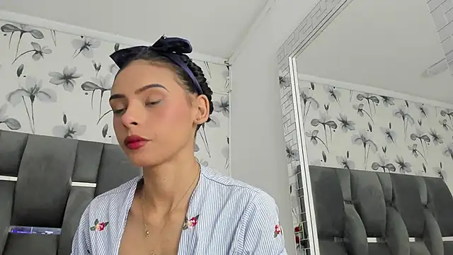 Snapshot of Ehotloveaxxx chatting on November 2025 03:27:02 PM Ehotloveaxxx online show from November 2025 03:27:02 PM