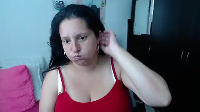 CristialJones  online show from October 2025 02:24:02 PM