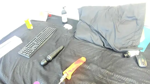 bonieklent online show from January 2025 07:06:02 AM