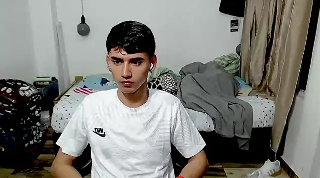 juan stiven online show from February 2025 01:13:02 AM