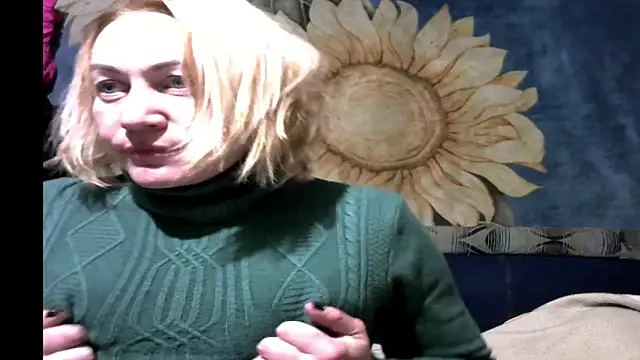 wLESLYMOSw online show from March 2026 07:28:01 PM