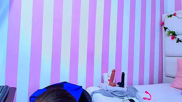 Carolina hernandez22 online show from February 2025 03:48:02 PM