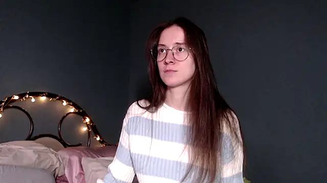 wow  kelly online show from November 2025 01:00:01 PM