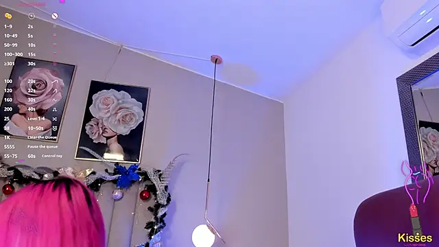 Snapshot of Emma_Thompsson chatting on December 2024 02:41:01 AM Emma Thompsson online show from December 2024 02:41:01 AM