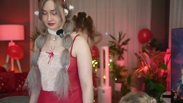 your favoritegirls online show from December 2025 01:46:02 AM