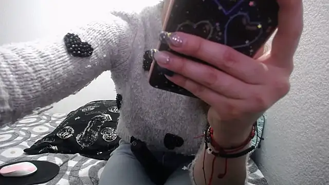 Luna girlhot  online show from February 2025 07:38:01 PM