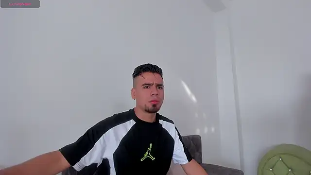 PittAndLunaa online show from February 2026 12:41:01 PM