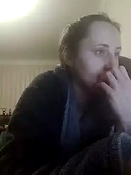 emeli moon online show from January 2025 08:07:01 PM