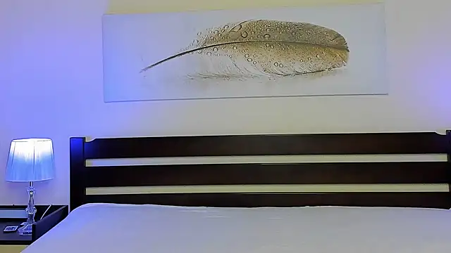 Milly Hottt online show from October 2025 02:18:01 PM