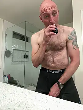 El Gizmo online show from September 2025 06:04:02 AM