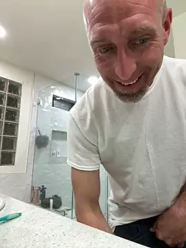 El Gizmo online show from October 2025 08:35:01 AM