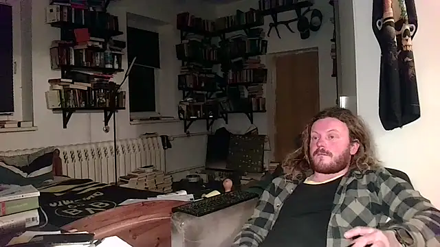 sunr1sa online show from December 2025 05:17:01 PM