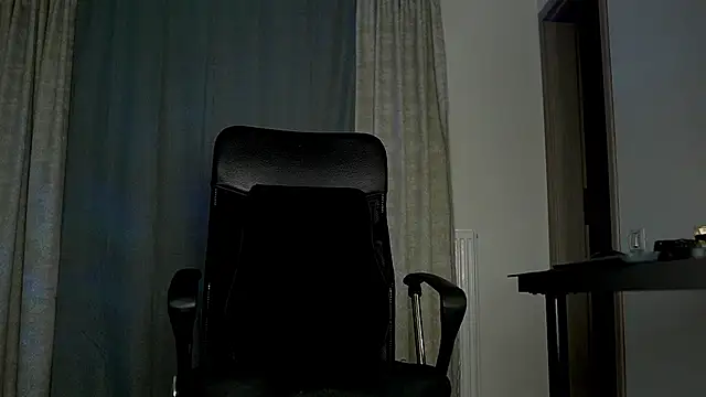 juliusmasters online show from October 2025 06:39:02 PM