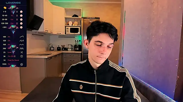 Snapshot of Aaron_Boom chatting on September 2025 11:26:01 PM Aaron Boom online show from September 2025 11:26:01 PM