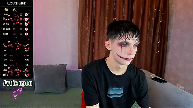 Snapshot of Aaron_Boom chatting on October 2025 10:22:02 PM Aaron Boom online show from October 2025 10:22:02 PM