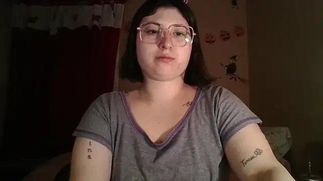 imsohornydacom online show from October 2025 01:46:01 AM