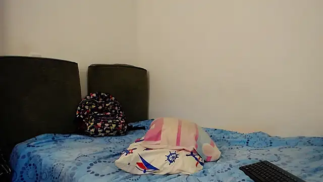 ZoeKuipers13 online show from March 2025 09:15:02 PM