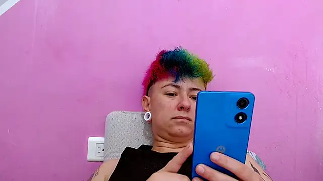 tomboyblue online show from October 2025 01:41:02 PM