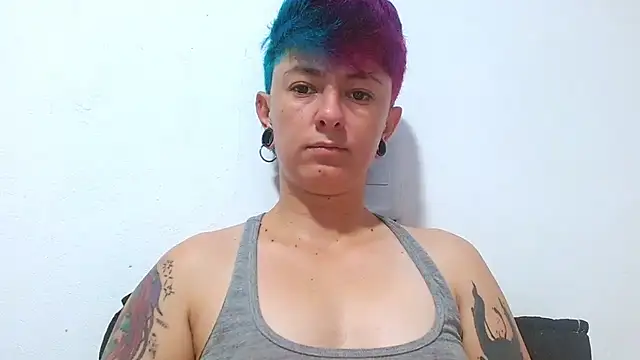 tomboyblue online show from May 2026 12:00:02 PM