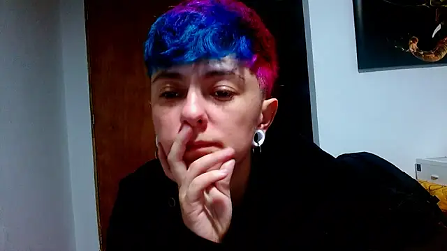 tomboyblue online show from June 2026 12:32:02 AM