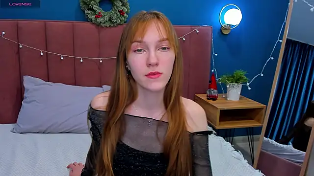 Snapshot of VanillaKelly chatting on December 2024 04:22:02 AM VanillaKelly online show from December 2024 04:22:02 AM