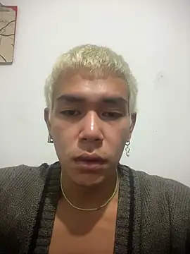 GianniStreet online show from December 2025 06:00:01 AM