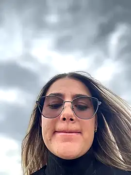 LittleSofia  online show from September 2025 05:46:01 PM