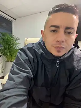 Snapshot of DanielGomez9 chatting on January 2025 11:13:01 PM DanielGomez9 online show from January 2025 11:13:01 PM