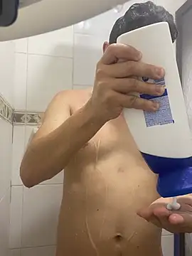 Snapshot of DanielGomez9 chatting on March 2025 12:06:02 PM DanielGomez9 online show from March 2025 12:06:02 PM