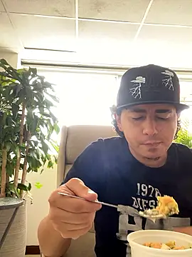 Snapshot of DanielGomez9 chatting on September 2025 05:16:02 PM DanielGomez9 online show from September 2025 05:16:02 PM