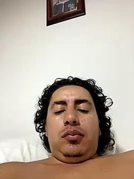 Snapshot of DanielGomez9 chatting on November 2025 02:24:02 AM DanielGomez9 online show from November 2025 02:24:02 AM