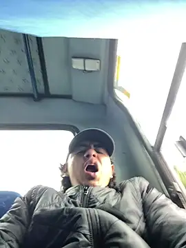 Snapshot of DanielGomez9 chatting on November 2025 12:11:01 PM DanielGomez9 online show from November 2025 12:11:01 PM