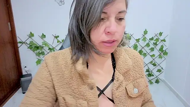 Lady breaks hearts online show from February 2026 09:57:01 AM