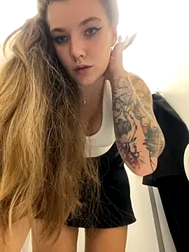 Holy Tereza online show from October 2025 03:33:02 PM