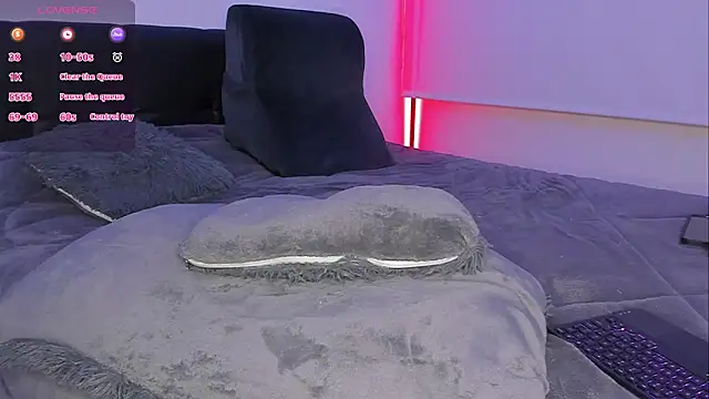 Snapshot of cleo_adams chatting on February 2025 04:12:01 AM cleo adams online show from February 2025 04:12:01 AM