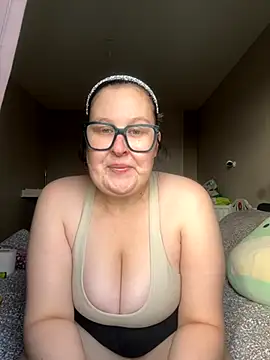 Misssmilf online show from September 2025 11:42:01 AM