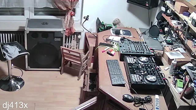 Snapshot of rosaeichel chatting on February 2026 04:20:01 AM rosaeichel online show from February 2026 04:20:01 AM