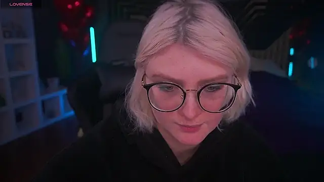 CoolTatis online show from February 2025 01:27:01 PM