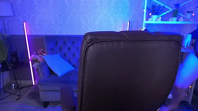 CoolTatis online show from September 2025 06:59:02 AM