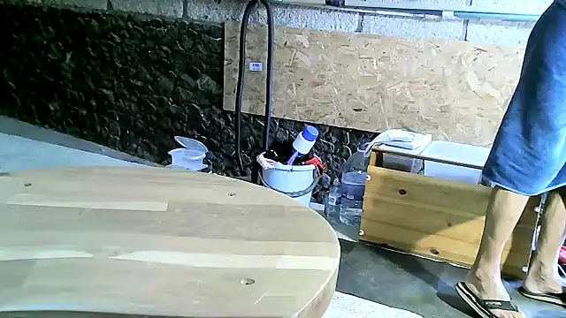 ewuich1 online show from September 2025 05:07:01 PM