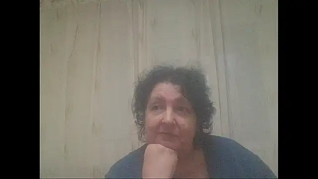 Snapshot of maturekorine chatting on October 2025 03:45:01 PM maturekorine online show from October 2025 03:45:01 PM